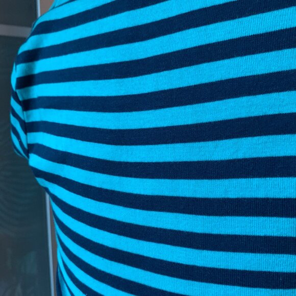 RAZZLE DAZZLE - large turtleneck short sleeves long shirt - Aqua stripes medium - Picture 5 of 7